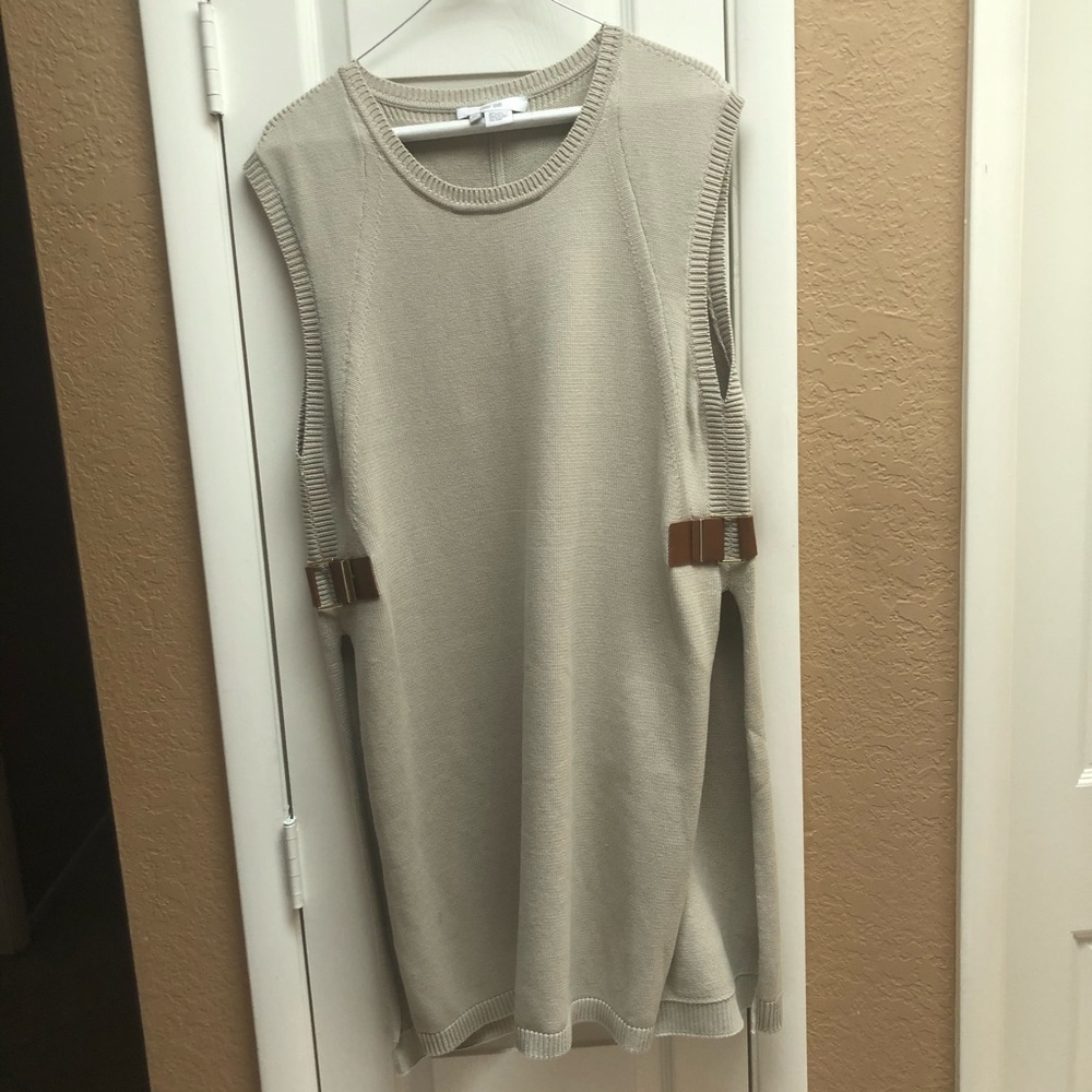 PerSe knit tunic with side slits!